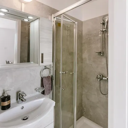 Stonehouse With Private Swimming Pool Vilă *