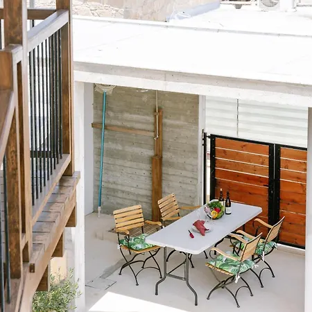 Stonehouse With Private Swimming Pool