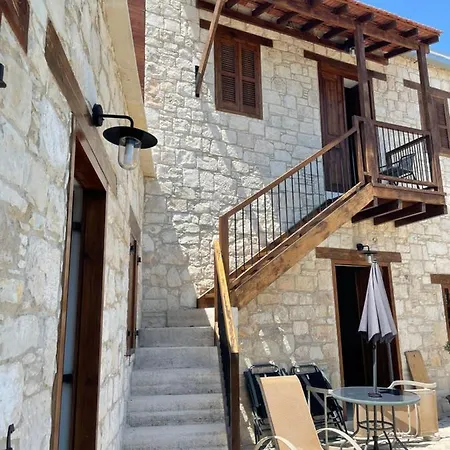 Villa Stonehouse With Private Swimming Pool Paphos