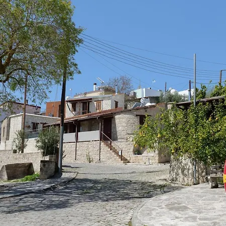 Stonehouse With Private Swimming Pool Paphos