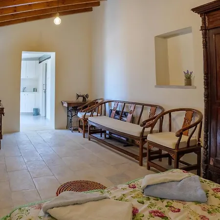 Villa Stonehouse With Private Swimming Pool Paphos