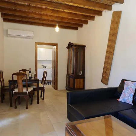 Stonehouse With Private Swimming Pool Holiday home *