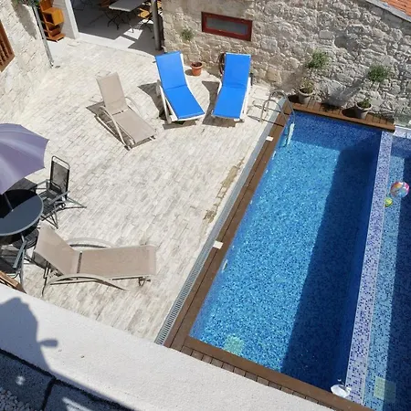 Stonehouse With Private Swimming Pool Kallepia