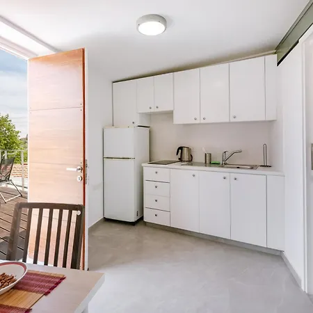 Stonehouse With Private Swimming Pool *