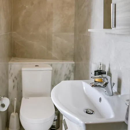 Stonehouse With Private Swimming Pool Βίλα