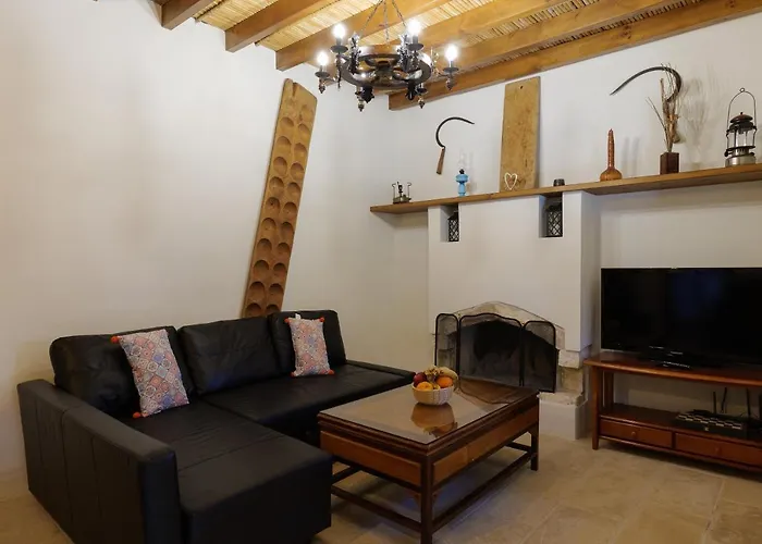 Βίλα Stonehouse With Private Swimming Pool Πάφος