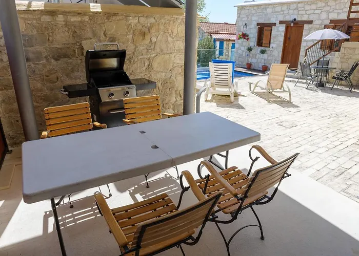 Stonehouse With Private Swimming Pool Vila Paphos