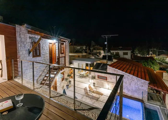 Stonehouse With Private Swimming Pool Vila