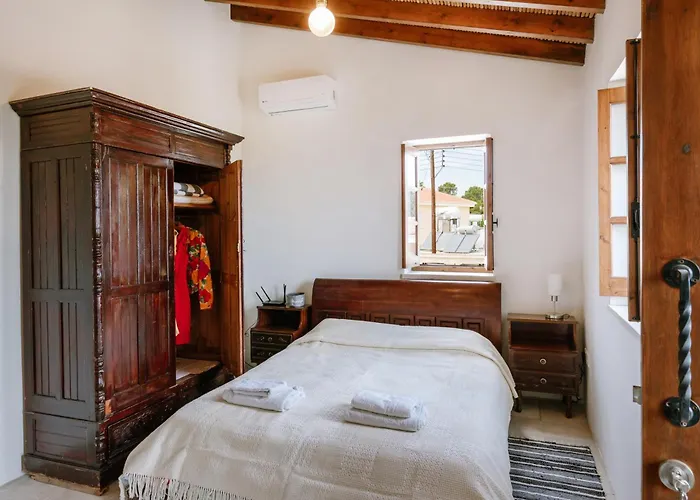 Stonehouse With Private Swimming Pool * Paphos