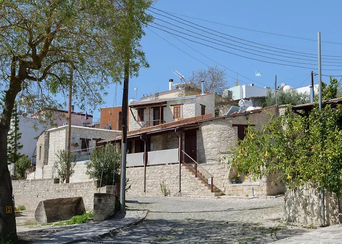 Stonehouse With Private Swimming Pool *